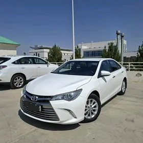Toyota Camry 2017