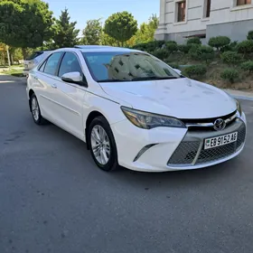 Toyota Camry 2017