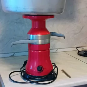 Sliwka çykarýan aparat