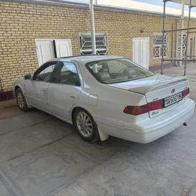 Toyota Camry 2001
