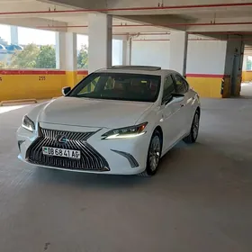 Lexus ES 350 2019