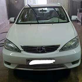 Toyota Camry 2004
