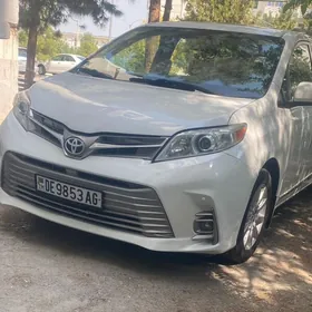 Toyota Sienna 2017