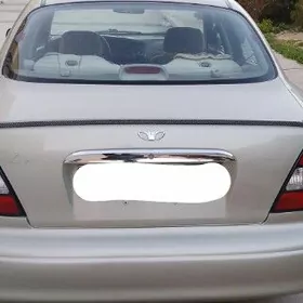 Daewoo Leganza 2000