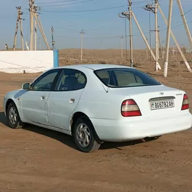Daewoo Leganza 1998