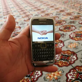 Nokia E 71 original prastoy