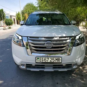 Nissan Pathfinder 2023