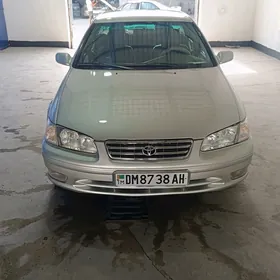 Toyota Camry 2000