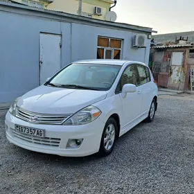 Nissan Versa 2010