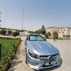 Mercedes-Benz C300 2015