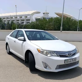 Toyota Camry 2012