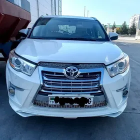 Toyota Highlander 2015