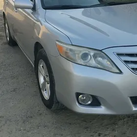 Toyota Camry 2011