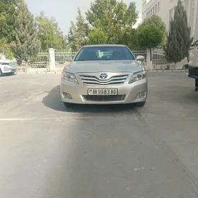 Toyota Camry 2010
