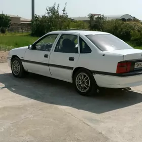 Opel Vectra 1992