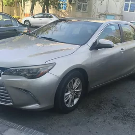 Toyota Camry 2017