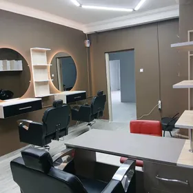 Salon arenda