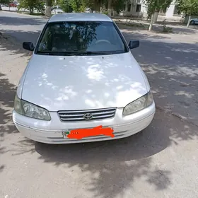 Toyota Camry 1999