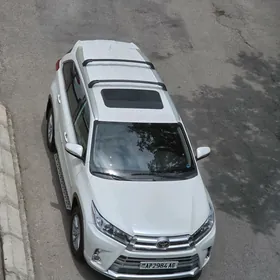 Toyota Highlander 2018