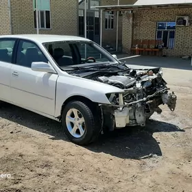 Toyota Avalon 2001