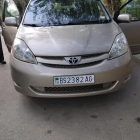 Toyota Sienna 2008