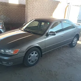 Toyota Camry 2001
