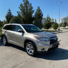Toyota Highlander 2016