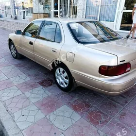 Toyota Camry 1995