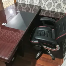 Ofis Stoly