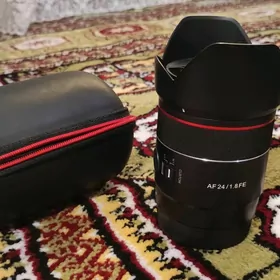 24 mm F 1.8 Samyang  obyektiw