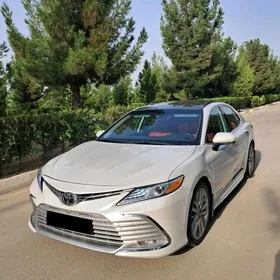 Toyota Camry 2020