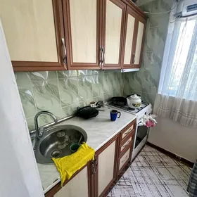1 mkr 4 etaz panelka 2 otagly