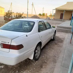 Toyota Camry 2000