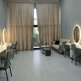 Salon arenda yer