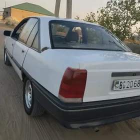 Opel Omega 1990