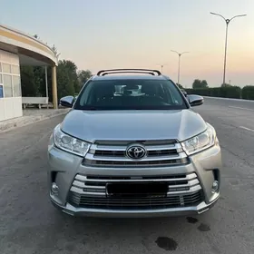 Toyota Highlander 2019