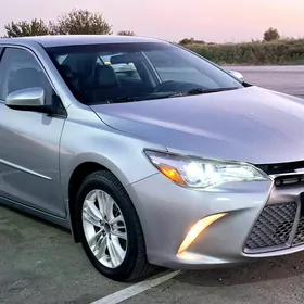 Toyota Camry 2016