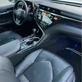 Toyota Camry 2020