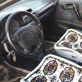 Opel Vita 1999