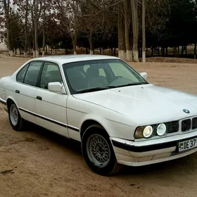 BMW 525 1990