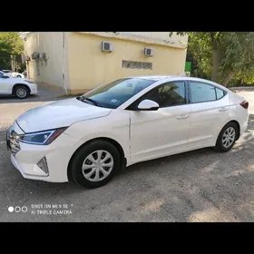 Hyundai Elantra 2020