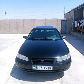 Toyota Camry 1999