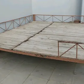tapçan