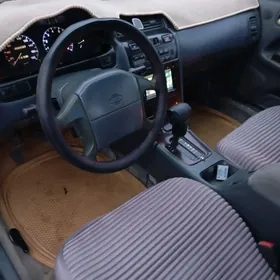 Nissan Cefiro 1995