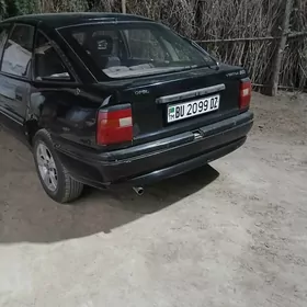 Opel Vectra 1993