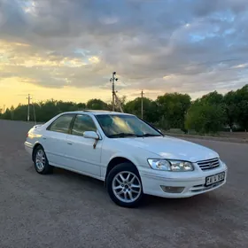 Toyota Camry 1999