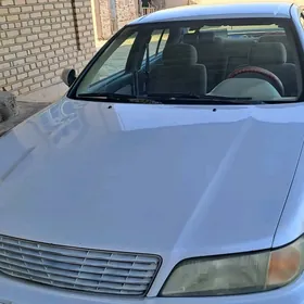Nissan Cefiro 1995