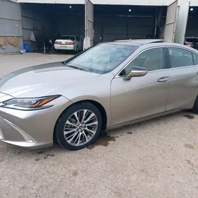 Lexus ES 350 2019