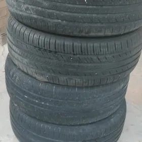pakyryşka.  215/55/17
