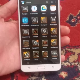 Samsung J7